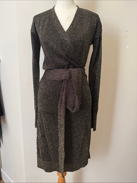 Diane Von Furstenberg Dresses & Skirts - Diane von Furstenberg black and gold lurex knit "Evelyn" wrap dress